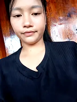 ChanhChanh05 online show from 09-22-25, 02:57