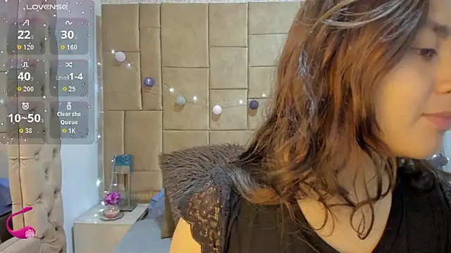 ambar 69  online show from 11-02-25, 04:15