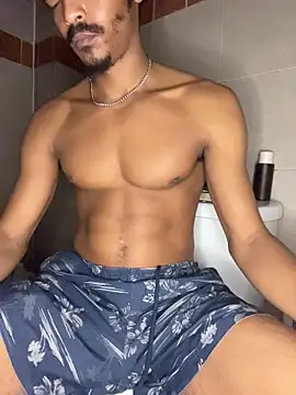 Snapshot of TRILLAHUNG chatting on 11-11-25, 02:44 TRILLAHUNG online show from 11-11-25, 02:44