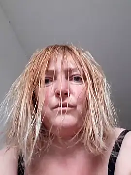 LiluLiluLilu online show from 10-13-25, 08:47