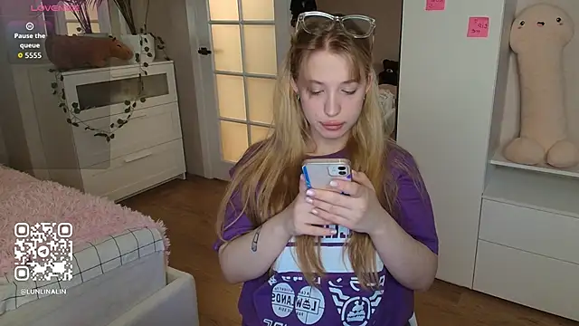 LightStar 18 online show from 02-07-26, 01:31