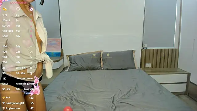 gabby little online show from 07-03-26, 07:48
