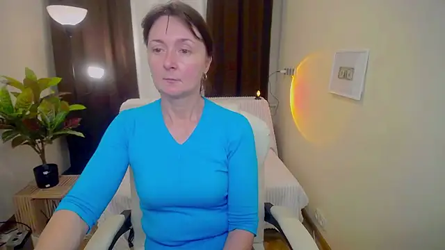 Snapshot of VivianGuchih chatting on 09-13-25, 06:13 VivianGuchih online show from 09-13-25, 06:13