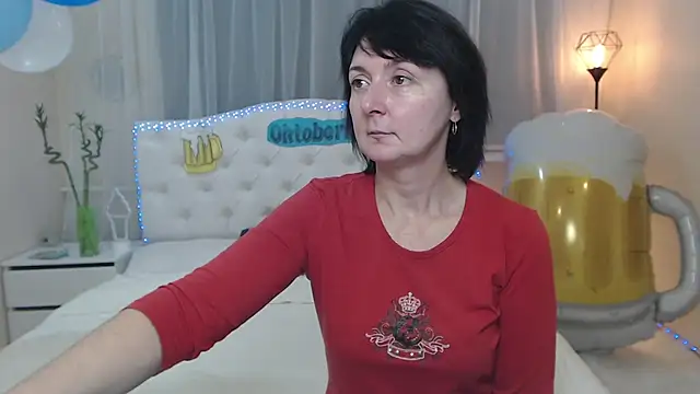 Snapshot of VivianGuchih chatting on 09-20-25, 06:03 VivianGuchih online show from 09-20-25, 06:03