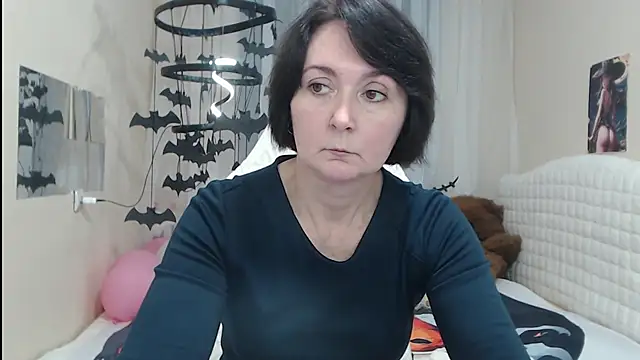 Snapshot of VivianGuchih chatting on 11-02-25, 12:51 VivianGuchih online show from 11-02-25, 12:51