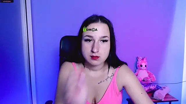 Snapshot of alma_black chatting on 09-18-25, 05:42 alma black online show from 09-18-25, 05:42