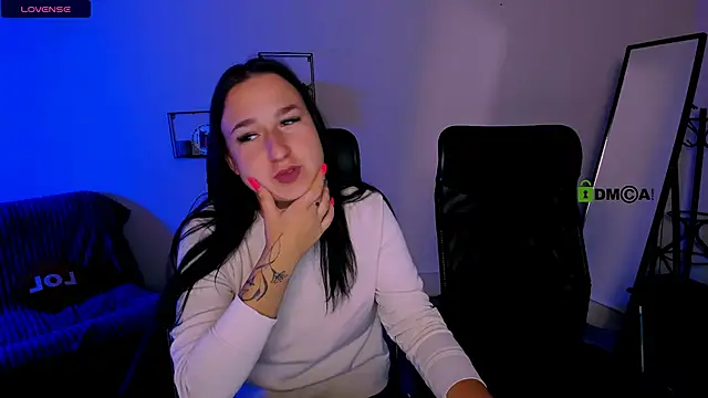 Snapshot of alma_black chatting on 09-22-25, 05:42 alma black online show from 09-22-25, 05:42