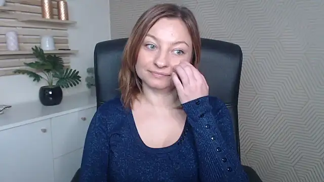 angelaSamt online show from 11-29-25, 07:55