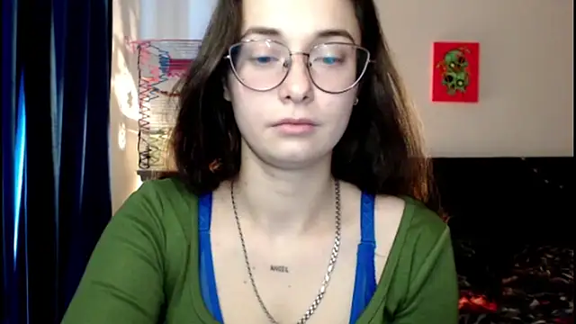 Snapshot of HotAnna2004 chatting on 11-13-25, 09:19 HotAnna2004 online show from 11-13-25, 09:19