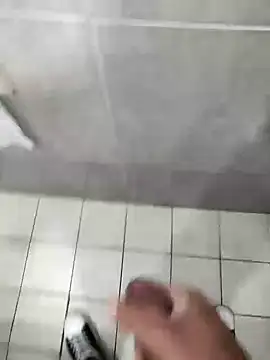 Snapshot of rorope chatting on 11-14-25, 06:12 rorope online show from 11-14-25, 06:12