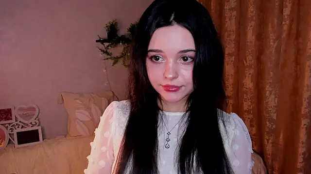 Snapshot of silkyaura chatting on 09-16-25, 08:54 silkyaura online show from 09-16-25, 08:54