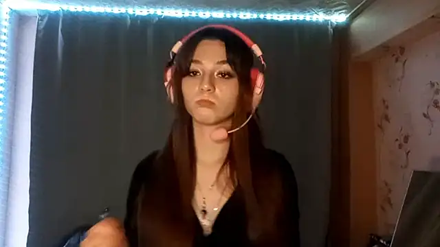 Sophiecuttie online show from 10-10-25, 04:17