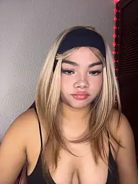 Dakota-Lona online show from 03-20-26, 09:41