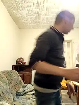 Snapshot of frederic198 chatting on 10-04-25, 05:44 frederic198 online show from 10-04-25, 05:44