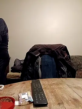 Snapshot of frederic198 chatting on 12-14-25, 08:13 frederic198 online show from 12-14-25, 08:13