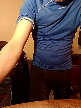 Snapshot of frederic198 chatting on 01-12-26, 08:58 frederic198 online show from 01-12-26, 08:58