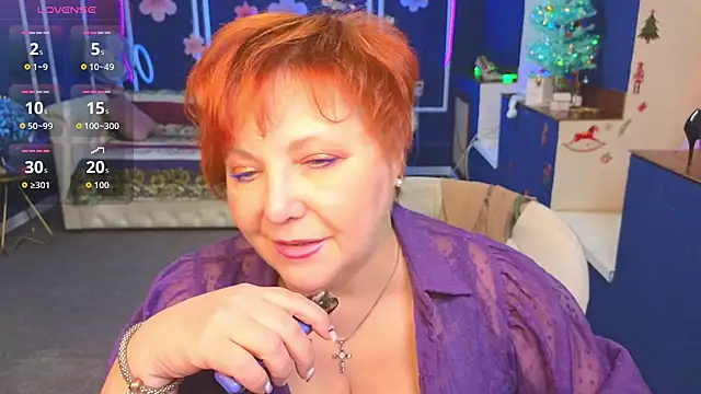 Kira Kenett online show from 12-17-25, 01:50