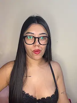 Snapshot of Alexa69xx chatting on 10-16-25, 12:11 Alexa69xx online show from 10-16-25, 12:11