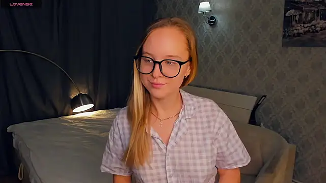 SoonMoor online show from 10-18-25, 05:25