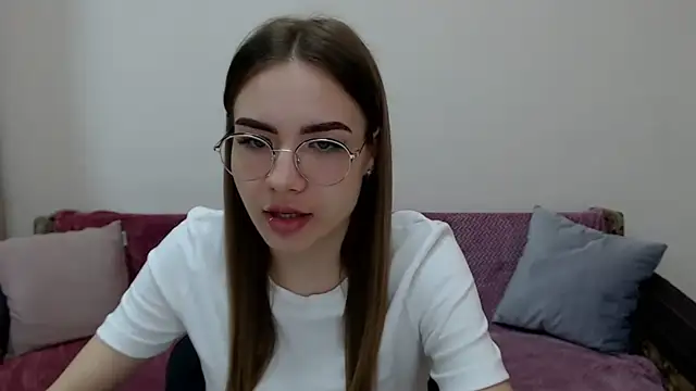 Snapshot of aSingleOne chatting on 10-15-25, 07:47 aSingleOne online show from 10-15-25, 07:47