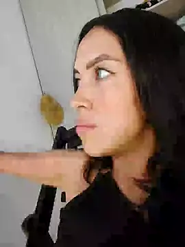 Lina Bedoya online show from 09-12-25, 05:51