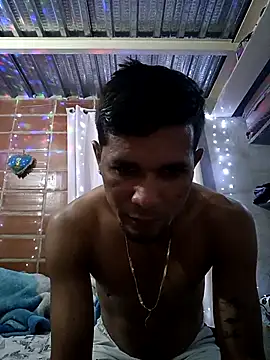 Snapshot of Yuni0r chatting on 09-11-25, 06:24 Yuni0r online show from 09-11-25, 06:24