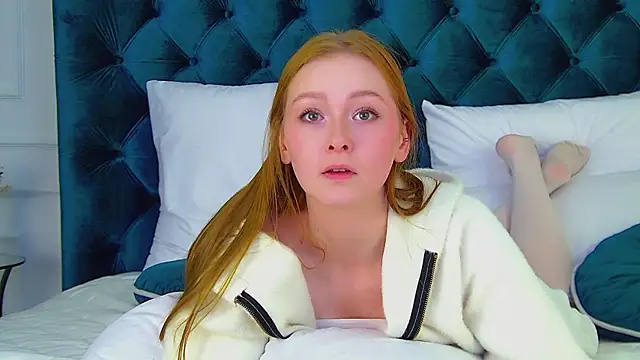 AgataFoxley online show from 09-28-25, 08:09