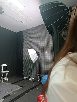 Snapshot of Xxq-20 chatting on 10-15-25, 07:19 Xxq-20 online show from 10-15-25, 07:19