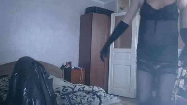 Snapshot of NiraFrost chatting on 02-26-26, 07:18 NiraFrost online show from 02-26-26, 07:18