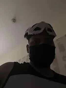 Family02 online show from 10-08-25, 03:20