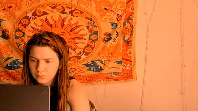 AliceCUNTach online show from 06-06-26, 05:12