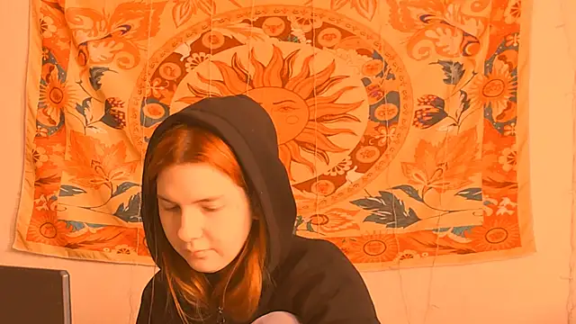 AliceCUNTach online show from 06-19-26, 04:06