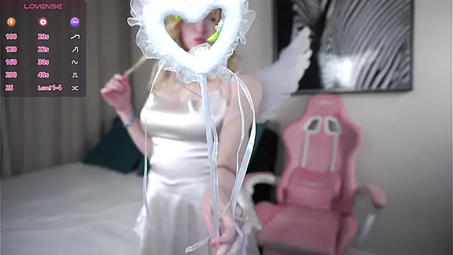 Snapshot of ShontaWasilko chatting on 10-29-25, 06:09 ShontaWasilko online show from 10-29-25, 06:09