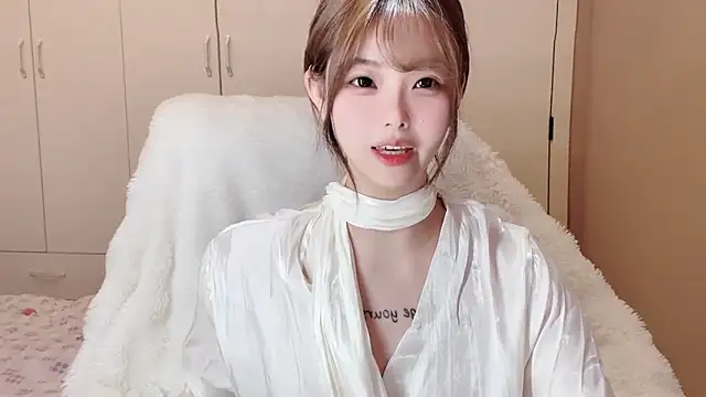 Snapshot of xiaoyugan-99 chatting on 02-27-26, 03:45 xiaoyugan-99 online show from 02-27-26, 03:45