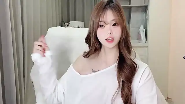 Snapshot of xiaoyugan-99 chatting on 03-29-26, 03:34 xiaoyugan-99 online show from 03-29-26, 03:34