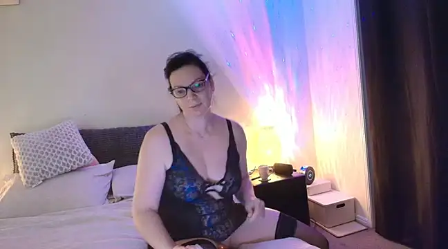 aussiepeaches online show from 02-15-25, 11:06