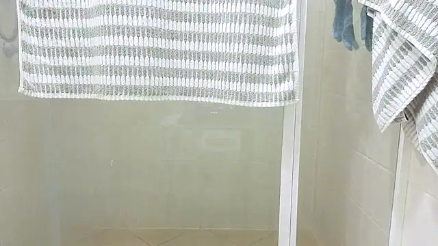 aussiepeaches online show from 10-01-25, 01:06