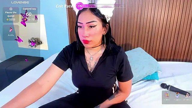 Snapshot of RebecaRush4 chatting on 10-17-25, 04:04 RebecaRush4 online show from 10-17-25, 04:04