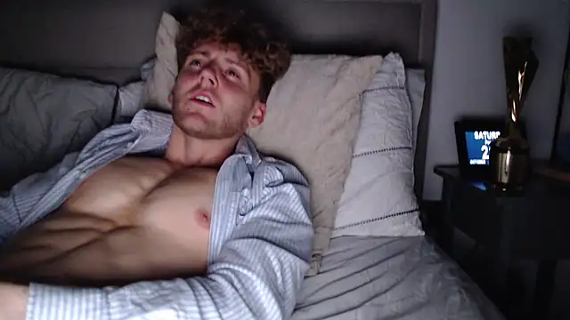 DominantAlex18 online show from 10-25-25, 01:57