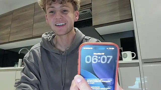 DominantAlex18 online show from 11-17-25, 06:08