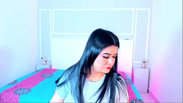 TianaGlow26 online show from 09-26-25, 03:43