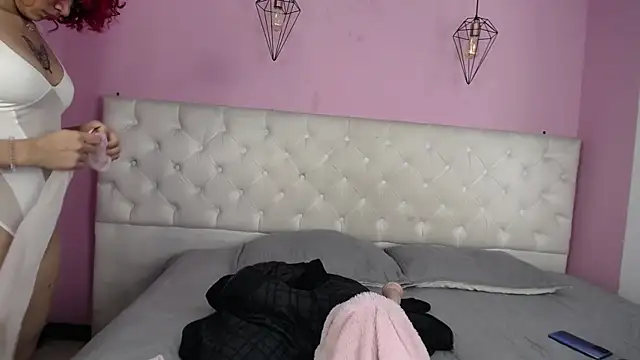 caroliine fox   online show from 09-20-25, 03:40