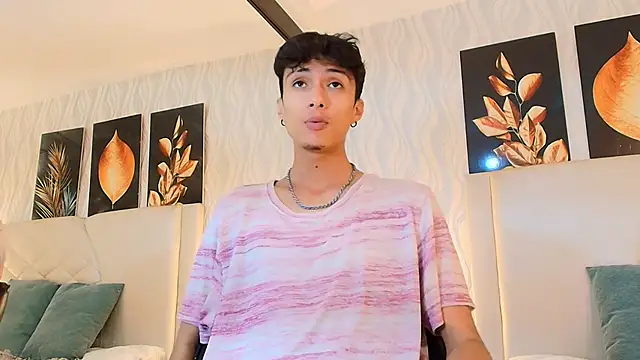 Snapshot of Lean_Portman chatting on 10-08-25, 08:06 Lean Portman online show from 10-08-25, 08:06