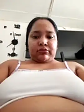 Angelly ricura online show from 06-17-26, 05:47