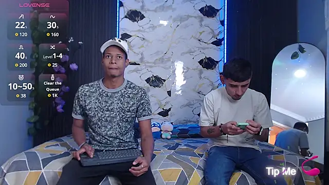 SpicyBoys X online show from 09-18-25, 10:45