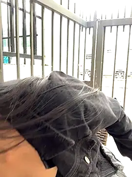 Adele Pinkk online show from 09-18-25, 03:58