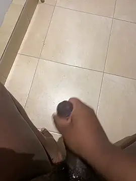 Snapshot of Coquin_R97 chatting on 11-14-25, 12:48 Coquin R97 online show from 11-14-25, 12:48