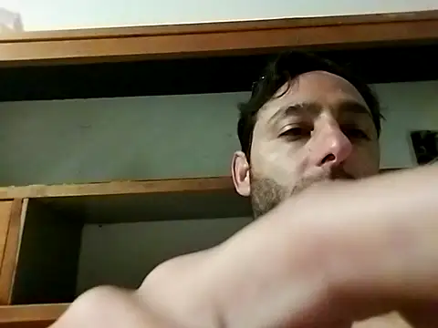 Snapshot of JONATAN_ACA_ESTOY chatting on 10-10-25, 06:45 JONATAN ACA ESTOY online show from 10-10-25, 06:45