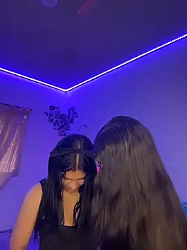 Ashley and Zoe online show from 05-09-26, 02:22