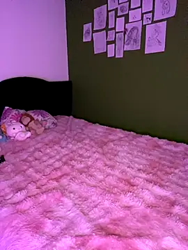 Valen-Foxx online show from 10-08-25, 06:22